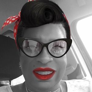 Meet your Posher, Janice
